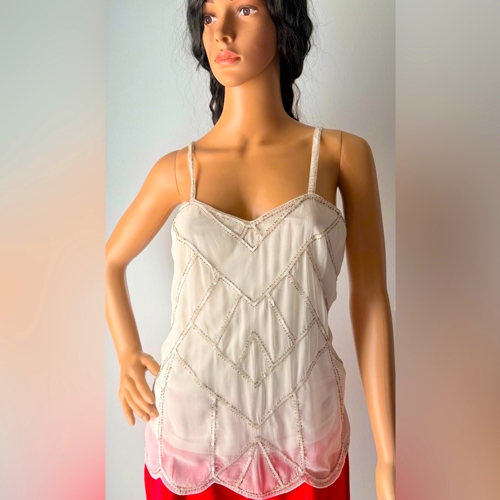 WHBM Gorgeous & Elegant Bead Embellished Scallop Top in Beige/silver Fully lined